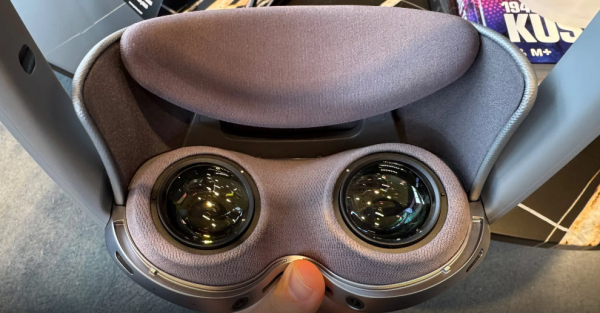 
                Samsung Galaxy XR предлагает сравнимые с Vision Pro характеристики и функции по цене в два раза ниже            