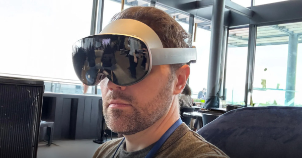 
                Samsung Galaxy XR предлагает сравнимые с Vision Pro характеристики и функции по цене в два раза ниже            